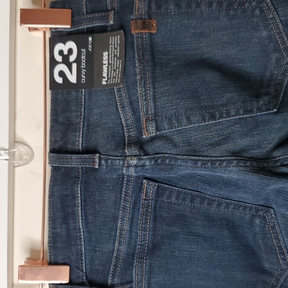 #46 JOE'S JEANS MID-RISE CURVY BOOTCUT JEANS - Picture 8 of 10